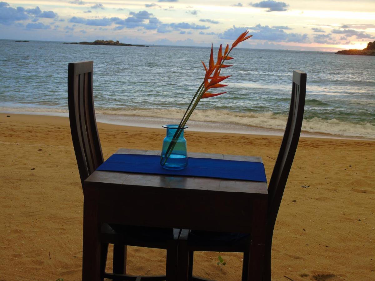 Banana Beach Unawatuna Exteriör bild