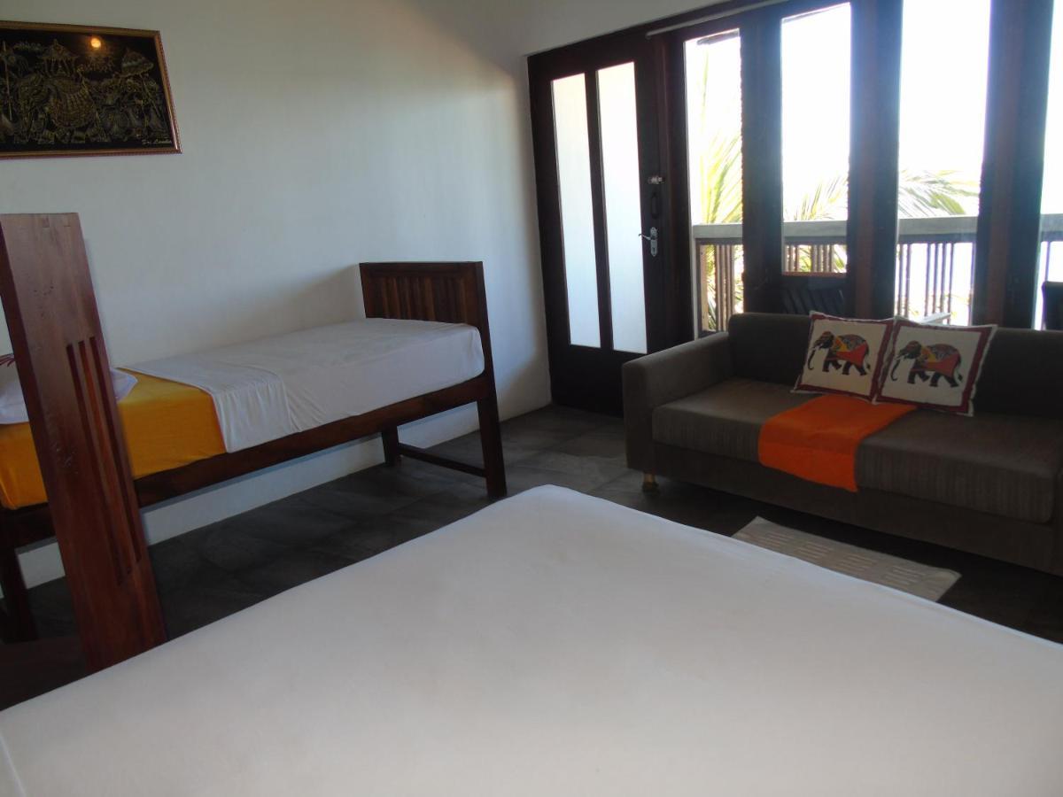 Banana Beach Unawatuna Exteriör bild
